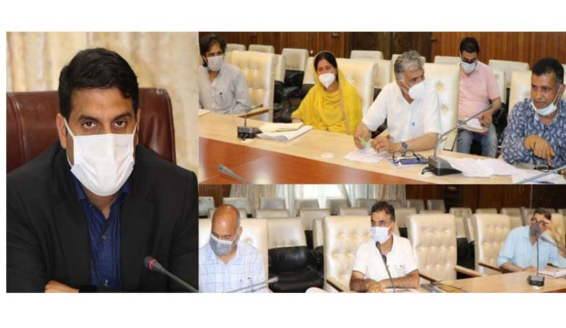 DDC Srinagar reviews progress under Jal Jeevan Mission