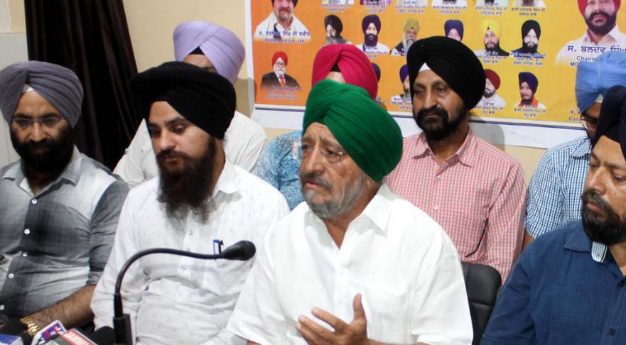JK: Private transporters postpone proposed strike after meeting govt officials