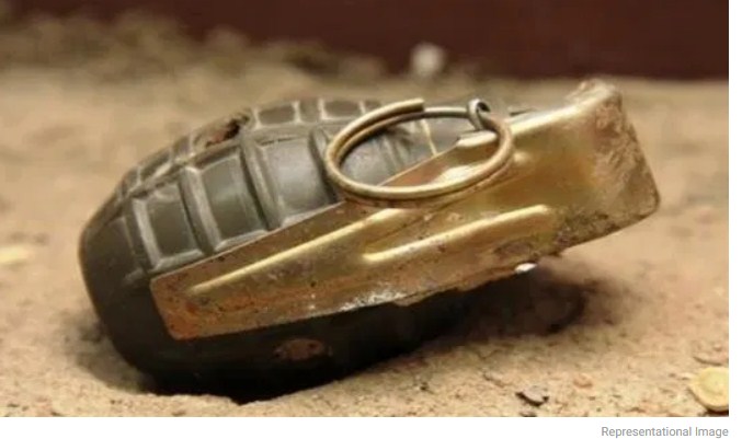Grenade attack in Sopore, 02 SPOs minor injured