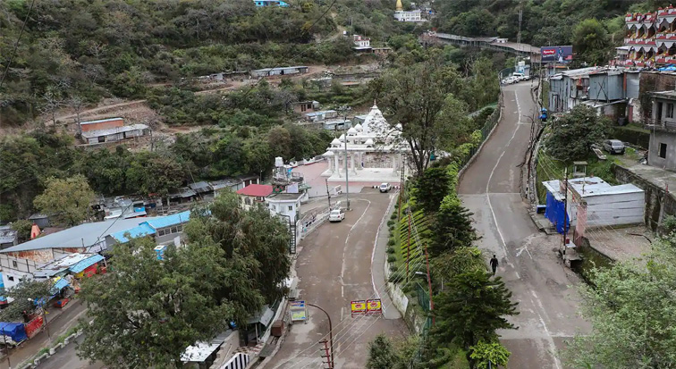 Over 14,000 devotees arrive in J&K for Vaishno Devi Yatra, 48 test Covid positive