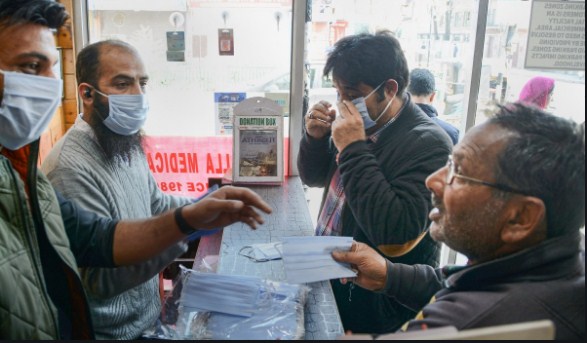 53 travelers among 144 new COVID-19 cases in J&K, overall tally 7237