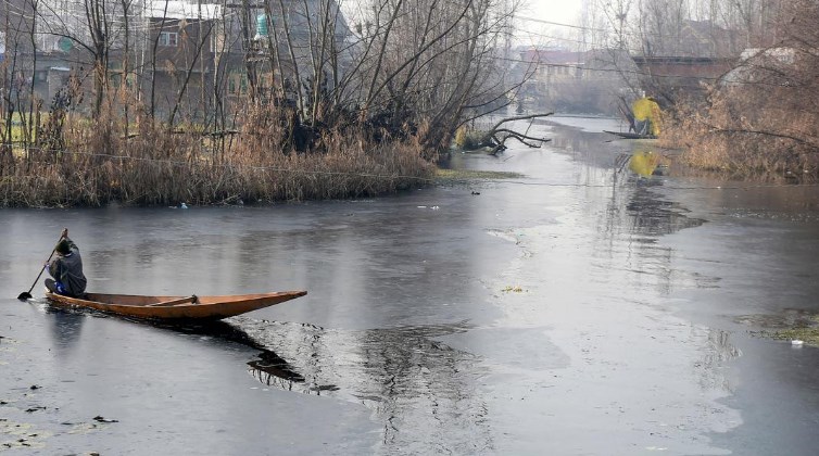 Ukraine reports over 75 causalities including civilians, hours after Russian attack