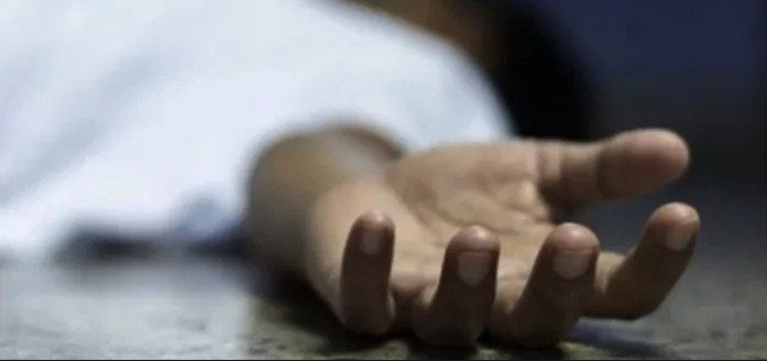 CRPF officer slips to death from a building in Shopian