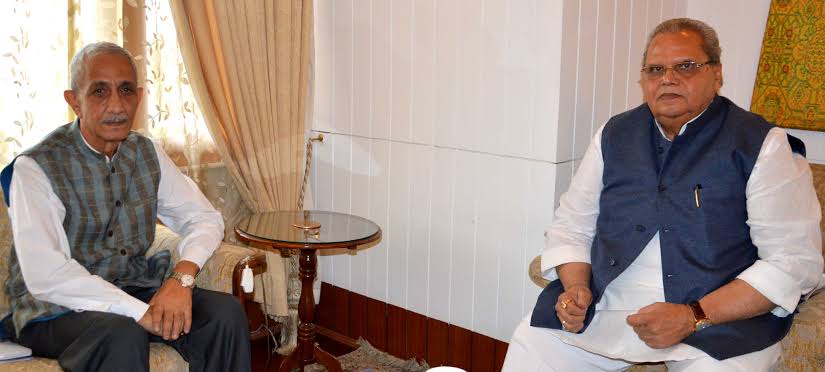 Centre's special representative Dineshwar Sharma meets JK Governor 