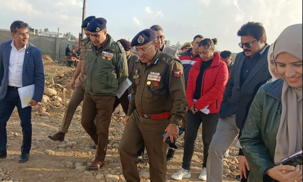 DC Ramban, SSP traffic inspects road clearance work on NH-44