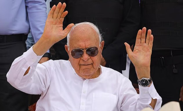 LS polls: Farooq Abdullah welcomes Congress manifesto, targets BJP