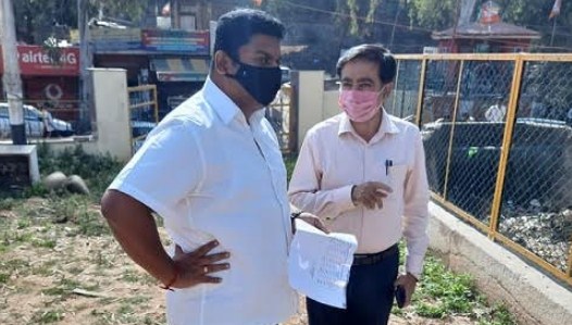 M Raju inspects ongoing desilting works of Tawi Canal, adjoining areas