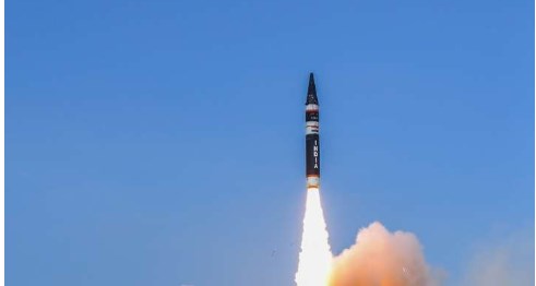 India successfully test fires nuclear capable Agni-IV missile