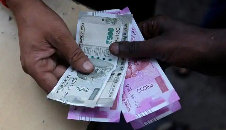 96% people faced drop in earnings during lockdown: Survey
