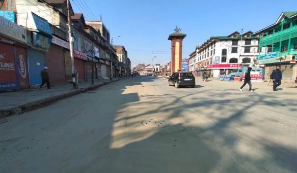 Strict restrictions enforced across Srinagar today