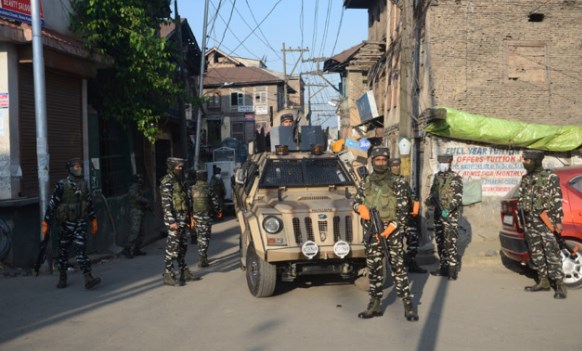 Encounter breaks out between militants, security forces in Shopian