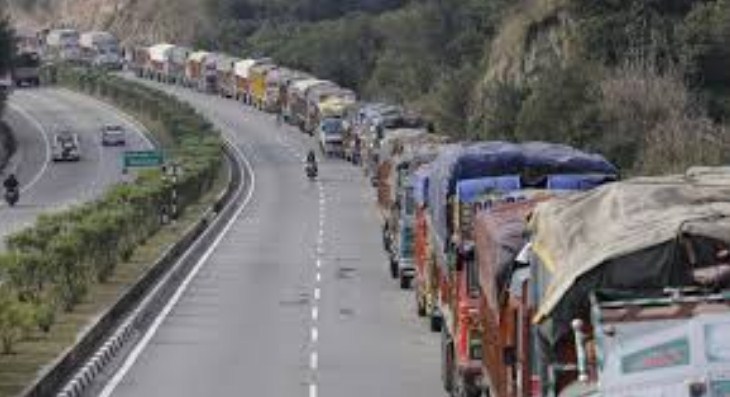 Srinagar-Jammu national highway reopens for traffic after seven days