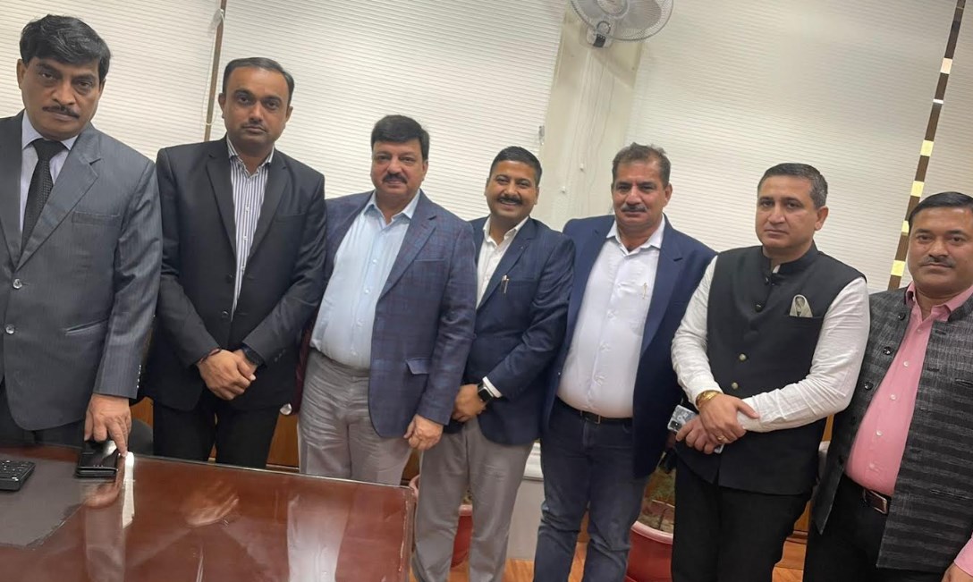 CCI delegation calls on CS, highlights demands of traders, industrialists