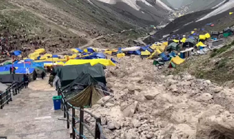 15 people lost their lives in flash flood during Amarnath Yatra in July: MoS Home