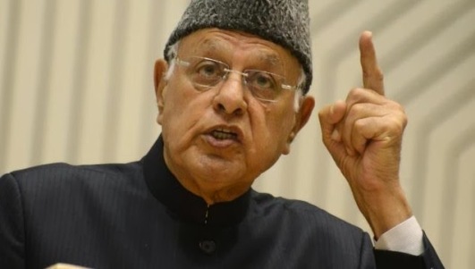 Farooq again stirs controversy says, " If Abdullahs wanted to break India, There would have been NO INDIA"