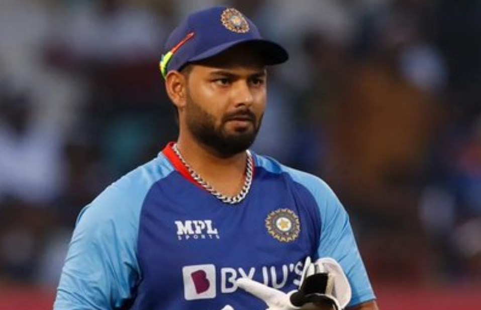 Rishabh Pant undergoes successful knee surgery post car accident; recovering fast