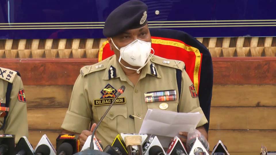 Ceasefire violation from Pak has increased, troops giving befitting reply, DGP