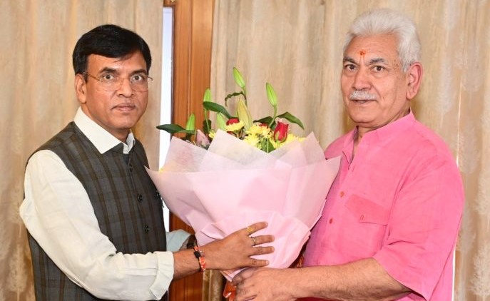LG Manoj Sinha meets Union Minister Mansukh Mandaviya at Raj Bhawan
