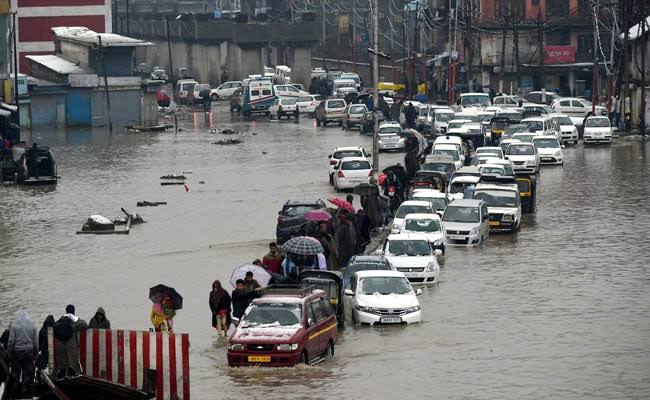 Flood fear in Valley as 3 day rain spell starts, monsoon likely after 7th July