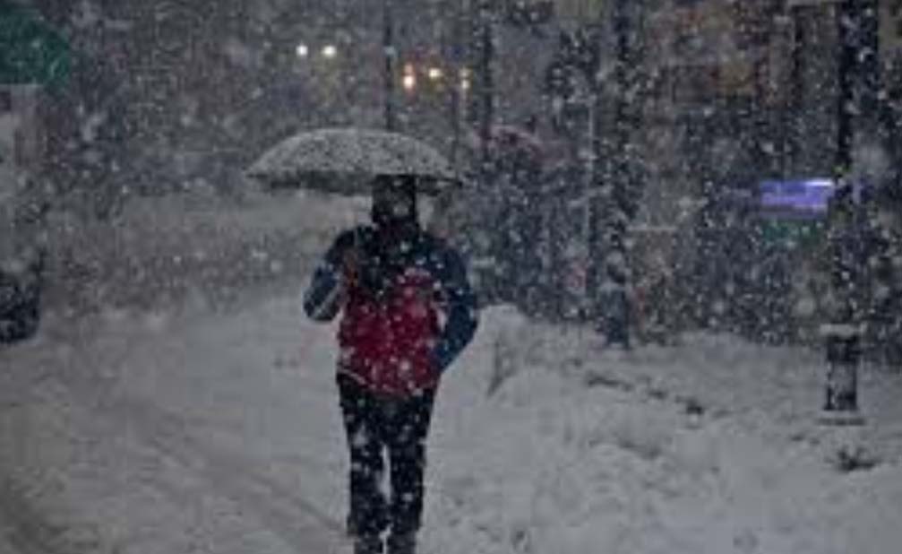 Light rain, snow likely in J&K on Nov 29-30: MeT