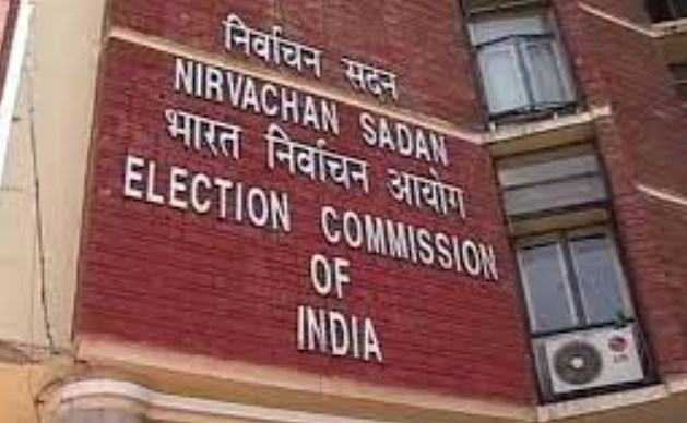LS Polls: ECI cracks down on money power in J&K; cash, liquor, drugs, freebies worth Rs 4 Cr seized