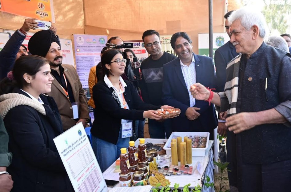 ‘Vocal for Local’ initiative is full of dynamism and potential to put the J&K on a higher growth path: LG Sinha