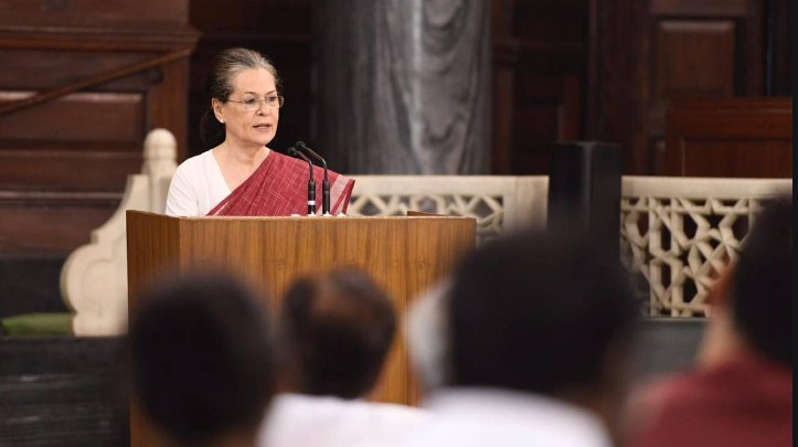 Sonia Gandhi to chair Opposition parties meet today, Arvind Kejriwal's AAP not invited