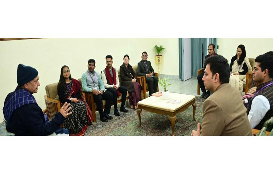 Lieutenant Governor interacts with IAS Officer Trainees of 2025 Batch
