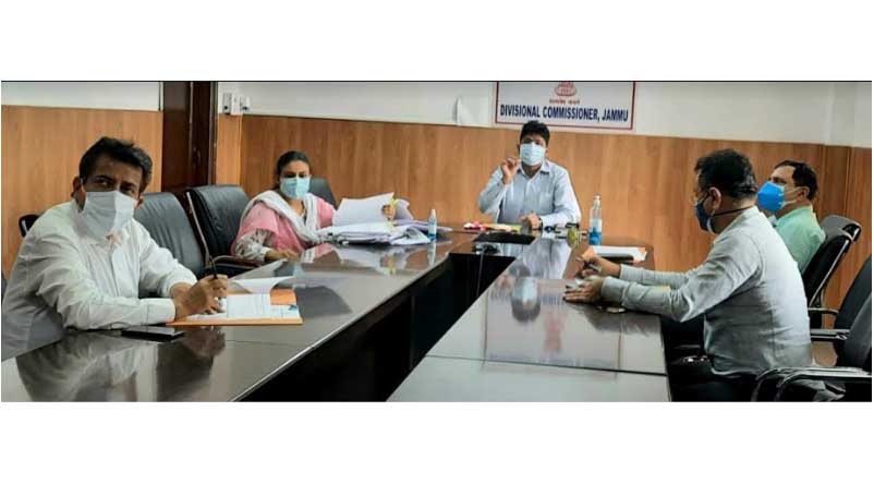 Divisional Commissioner reviews progress on construction of border bunkers  