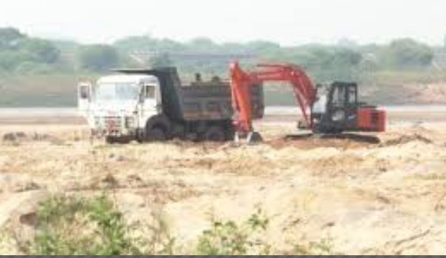 4 different vehicles involved in illegal mining seized by Jammu Police