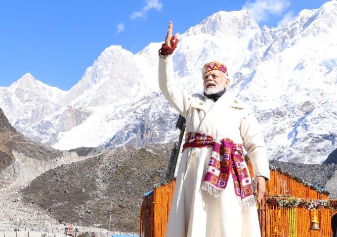 PM Modi offers prayers at Kedarnath temple