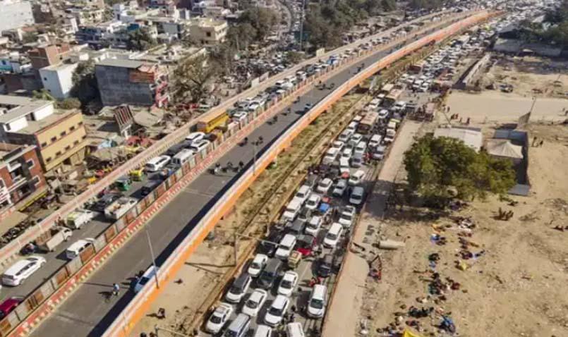 Weekend rush at Maha Kumbh again, traffic increases at MP-UP border