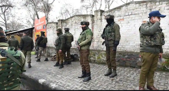 8 civilians injured after terrorists hurl grenade on security forces in J-K’s Pulwama