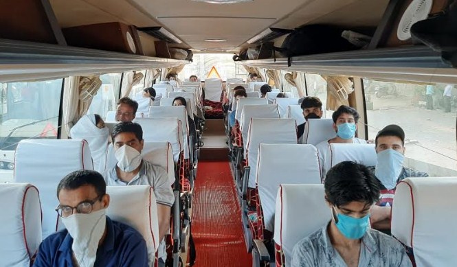 J&K Govt arranges return of 125 stranded students from Delhi in AC buses