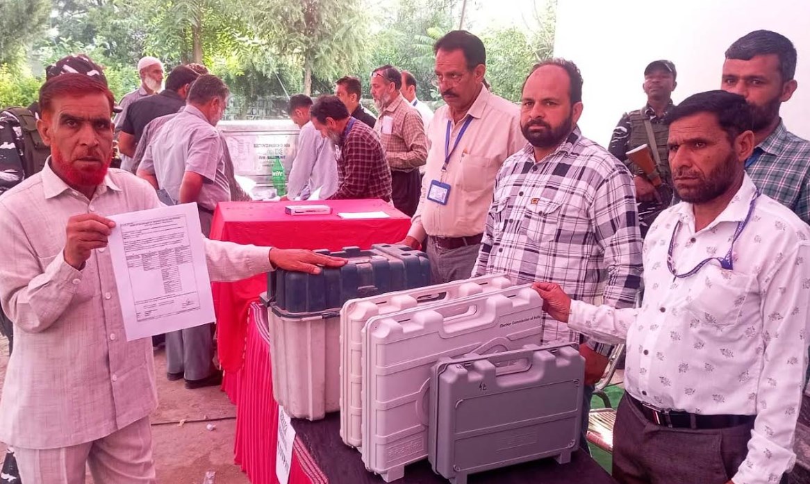  538 polling parties dispatched to 4 ACs of Rajouri ahead of Polling
