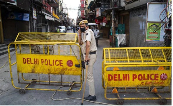102 Evacuated From Delhi Mosques, Some Islamic Sect Members COVID-19 +ve