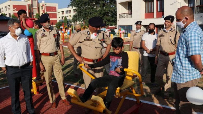 DGP J&K inaugurates Open Air Gym at Gulshan Ground