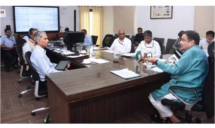 Union Minister Nitin Gadkari reviews flood situation and its impact on NH in States/ UTs