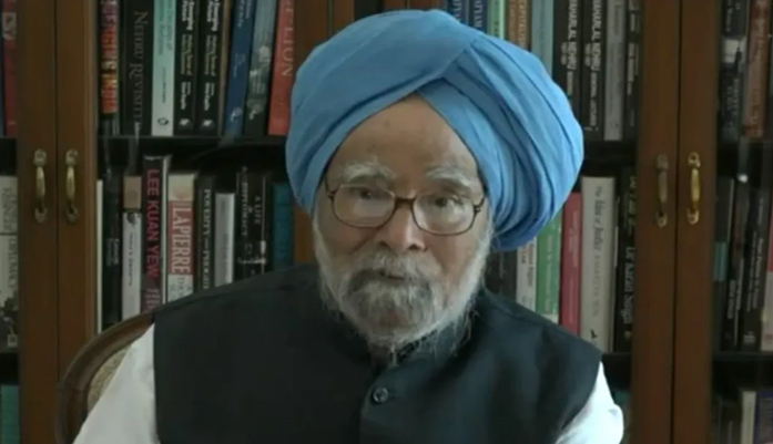 Manmohan Singh Blasts PM Modi: "Still Blaming First Prime Minister Nehru"