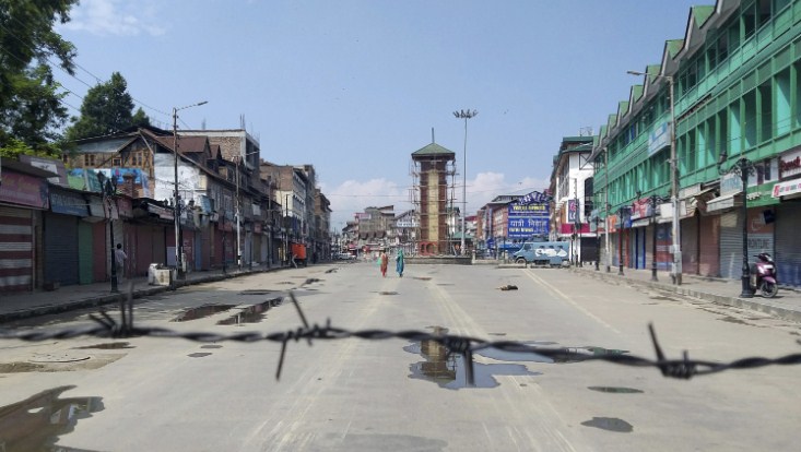No plans of imposing any sort of lockdown in Kashmir: Div Com Kashmir