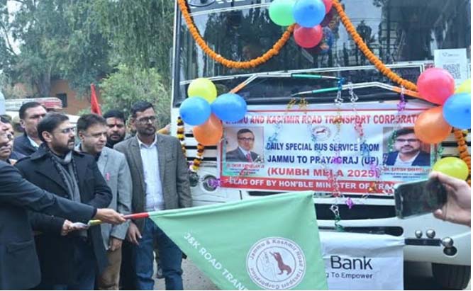 Satish Sharma flags off special bus service from Jammu to Prayagraj