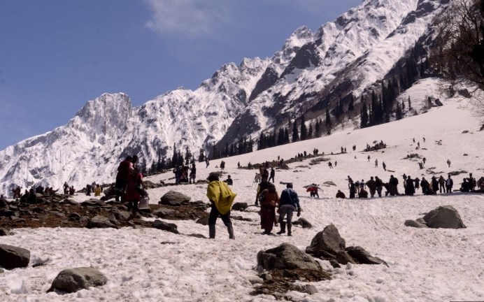 Sonamarg all set to host two-day New Year festival