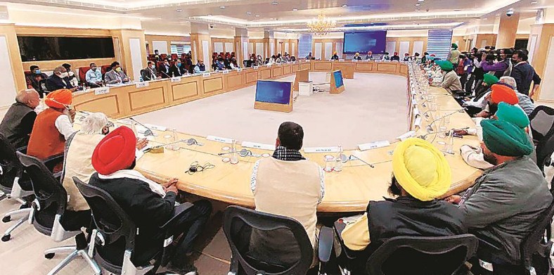 Centre, farmers to hold talks day after unions turn down offer to pause agri laws for 18 months