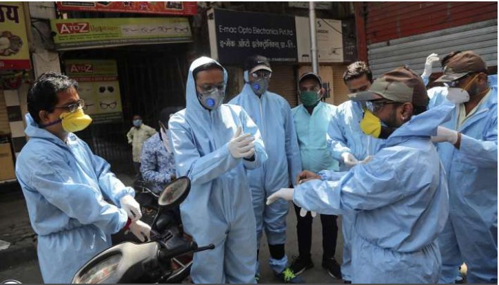 India COVID-19 cases reach 6412; death toll nears 200