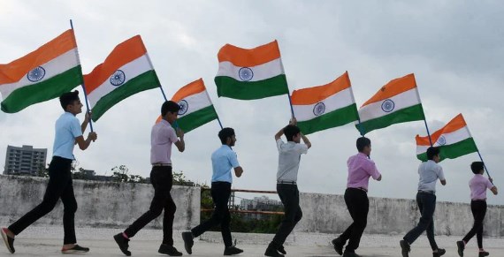 Avoid large gatherings while celebrating I-Day in view of Covid cases: Centre to States