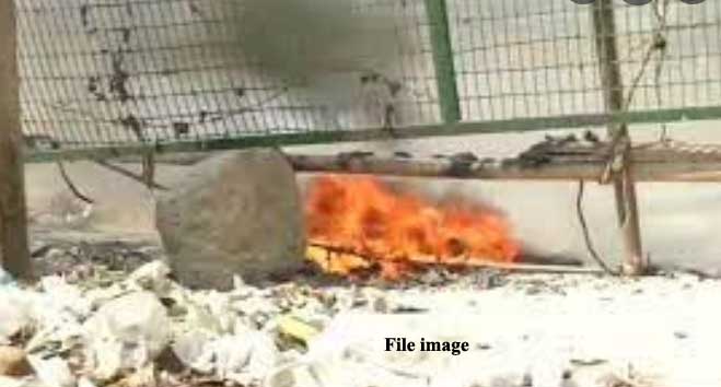 Petrol bomb hurled at Police Station Khanyar, no loss reported