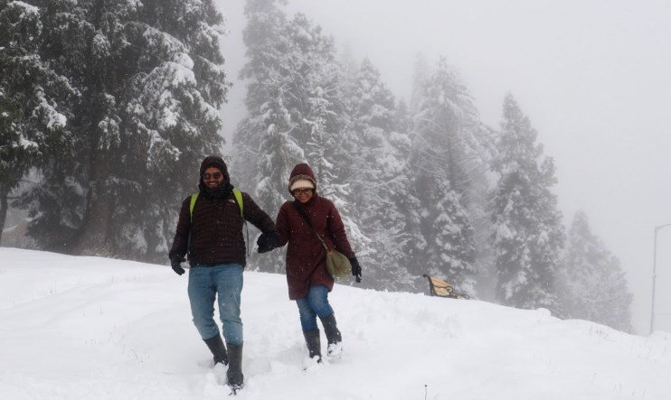 Gulmarg, Sonamarg receive fresh snowfall, rains lash plains