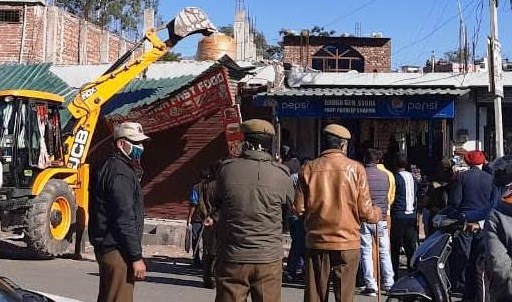 Illegal structures demolished at Udhampur