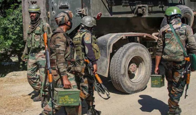 Two held in Jammu and Kashmir's Kulgam; arms, cash seized