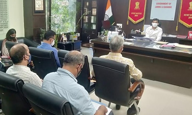 DC Jammu reviews implementation of Project Boond